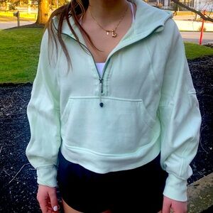 Like-new Cropped Scuba Size XS/S Light Green